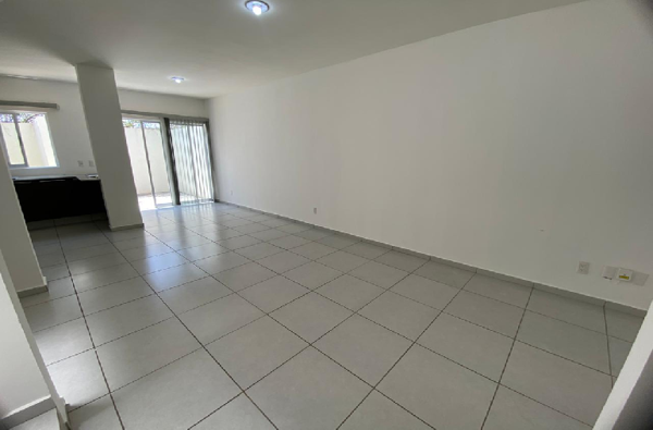 Casa en venta en Las Bovedas, Zapopan — foto 3 de 12