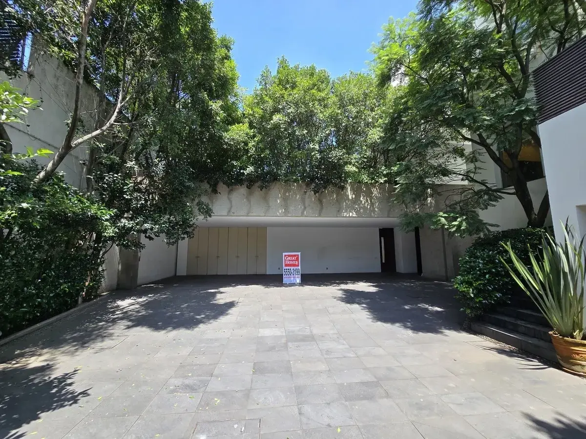 Casa en venta en Jardines del Pedregal, Álvaro Obregón — foto 1 de 32