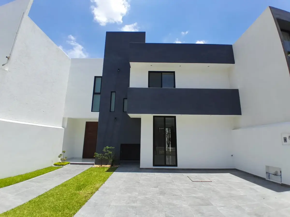Casa en venta en Lomas de Angelópolis, San Andrés Cholula — foto 1 de 24