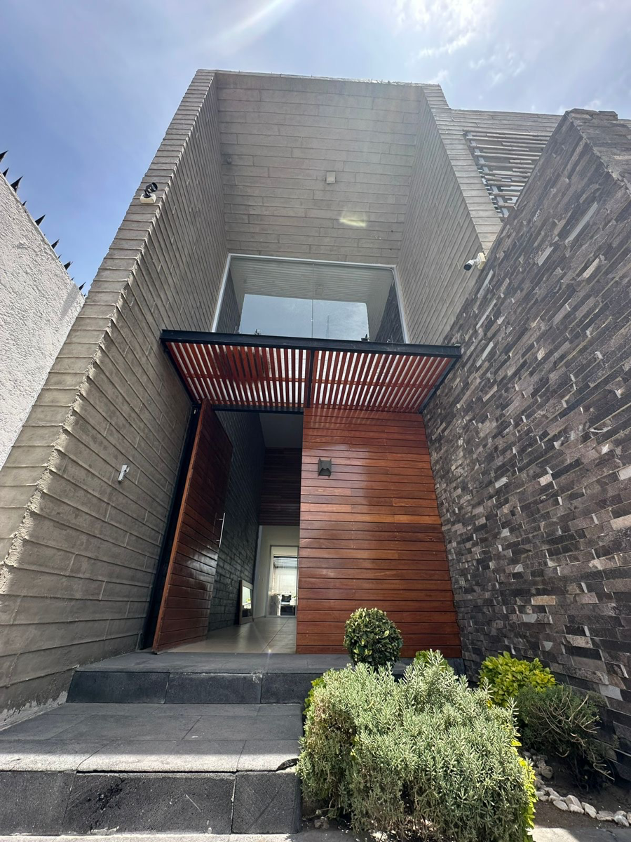 Casa en venta en Arboledas de Zerezotla, San Pedro Cholula — foto 1 de 14
