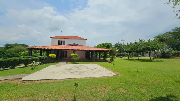 Finca-Rancho en venta en La Caja, Comala — foto 2 de 19