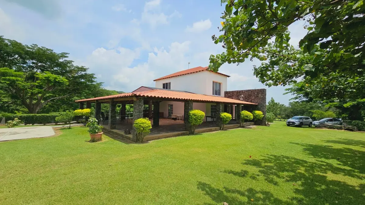 Finca-Rancho en venta en La Caja, Comala — foto 1 de 19