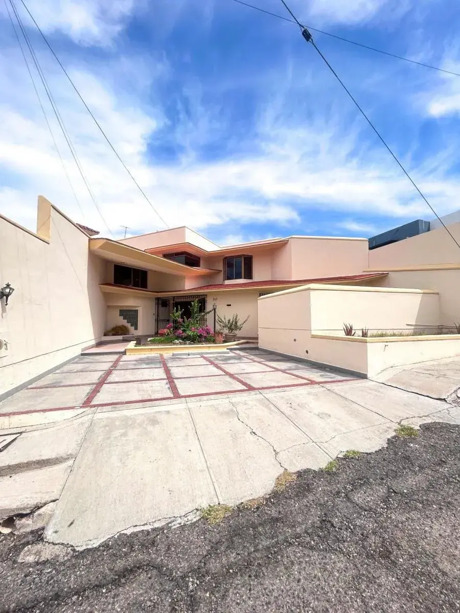 Casa en venta en Los Sabinos, Hermosillo — foto 1 de 10