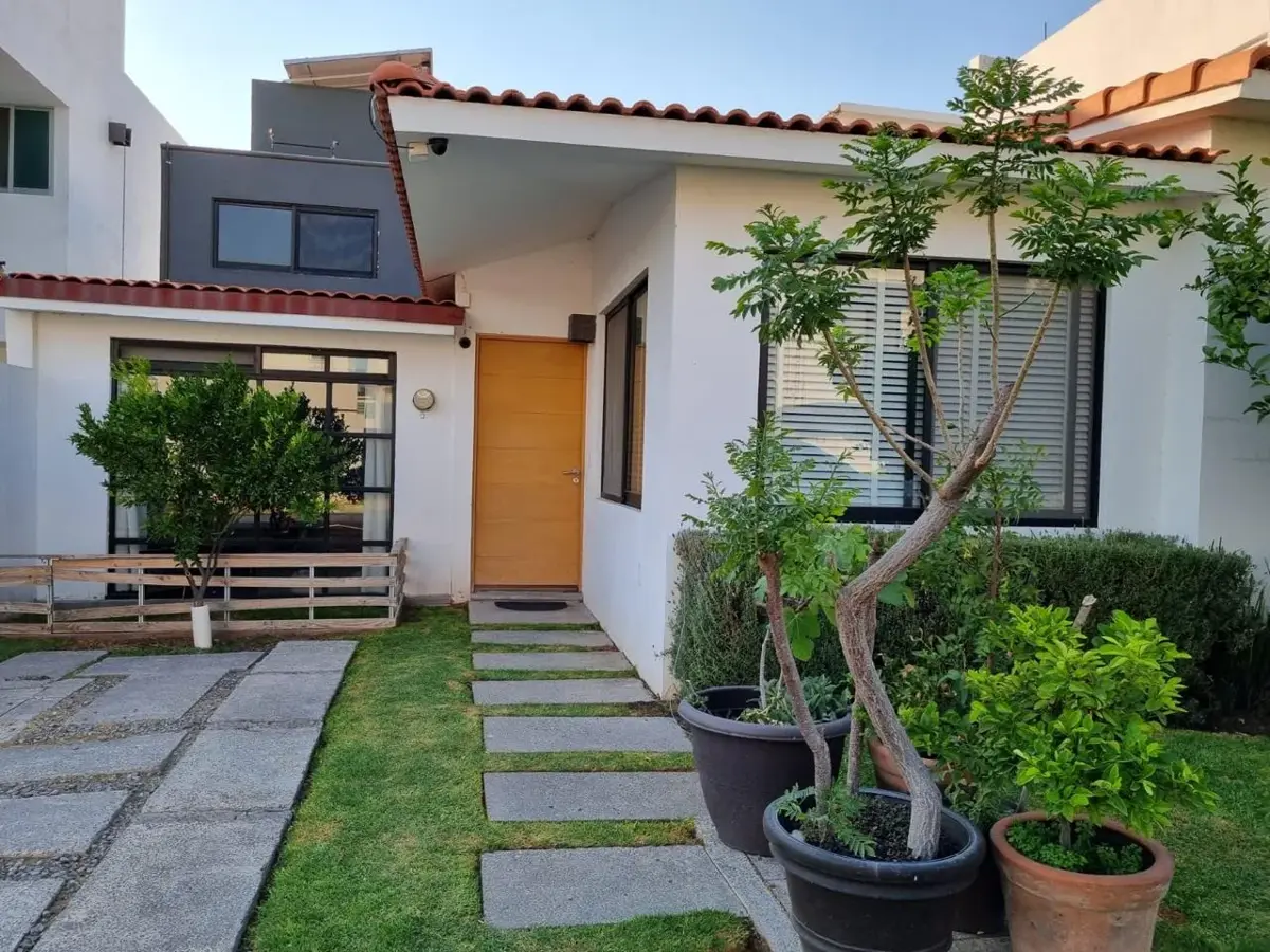 Casa en venta en Real del Bosque, Corregidora — foto 1 de 11