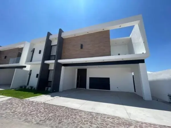 Casa en venta en Altozano la Nueva Laguna, Gómez Palacio — foto 3 de 43