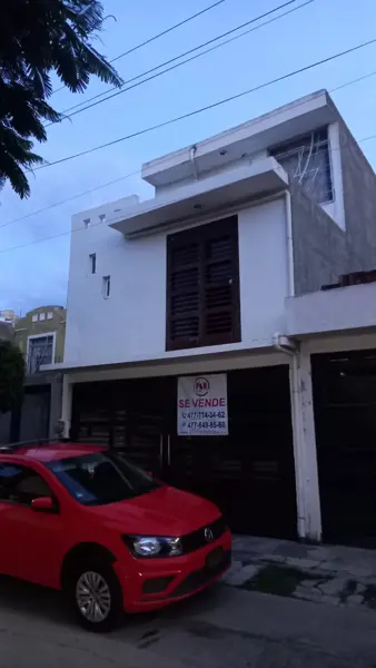 Casa en Bosques de la Pradera, León, Guanajuato