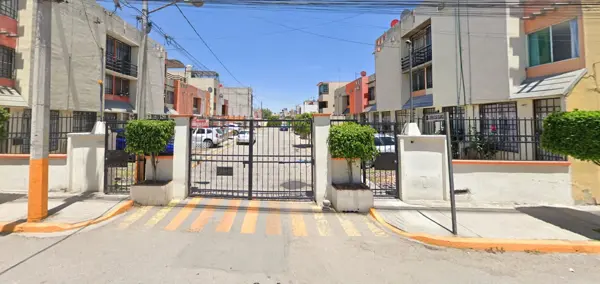 Casa en venta en Centro Urbano Sector C 24 A (corredor Urbano Comercial), Cuautitlán Izcalli — foto 3 de 39