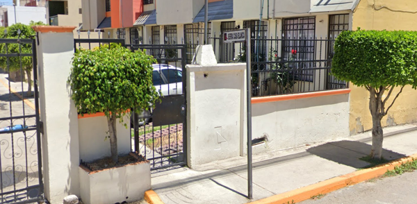 Casa en venta en Centro Urbano Sector C 24 A (corredor Urbano Comercial), Cuautitlán Izcalli — foto 2 de 39