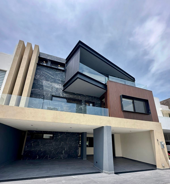 Casa en venta en Lomas de Angelópolis, San Andrés Cholula, Puebla Casa en venta en Lomas de Angelópolis, San Andrés Cholula, Puebla