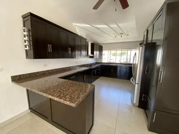 Casa en renta en Puesta del Sol, Tijuana — foto 3 de 19
