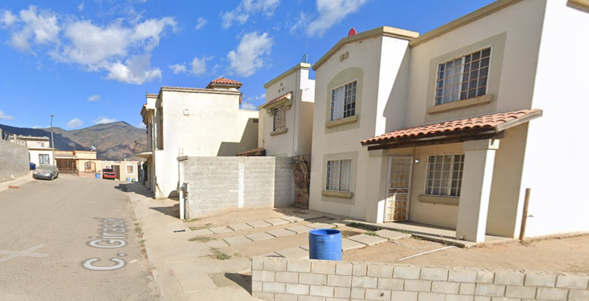 Casa en venta en Adolfo Ruiz Cortines, Ensenada — foto 1 de 7