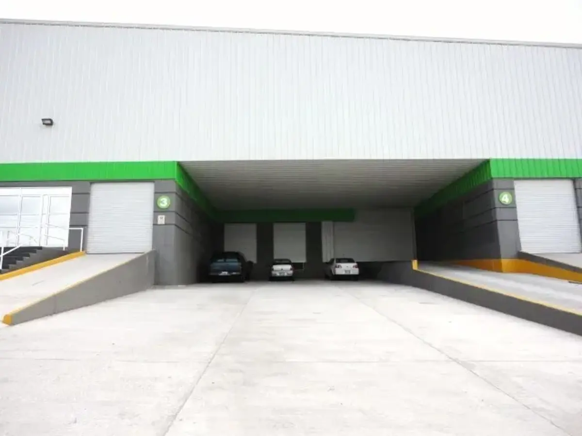 Nave en renta en Parque Industrial FINSA Querétaro, El Marqués — foto 1 de 8
