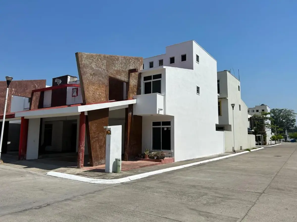 Casa en venta en Jardines de Buenavista, Centro — foto 1 de 15
