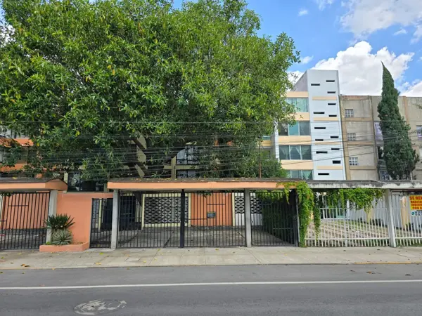 Edificio en venta en Jardines de San Manuel, Puebla, Puebla