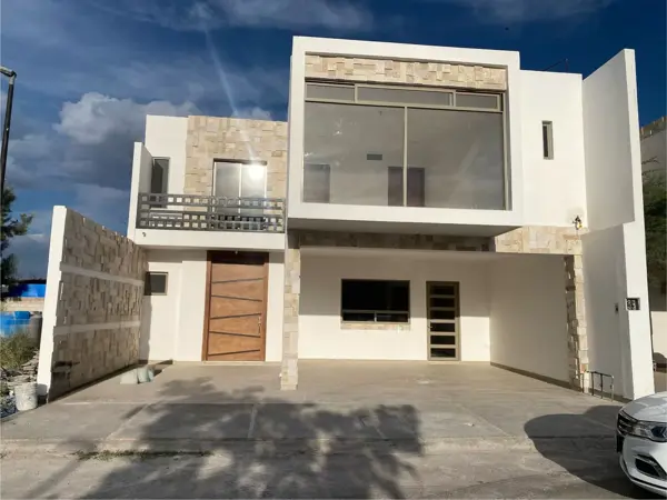 Casa en venta en Rincón las Trojes, Torreón — foto 2 de 24