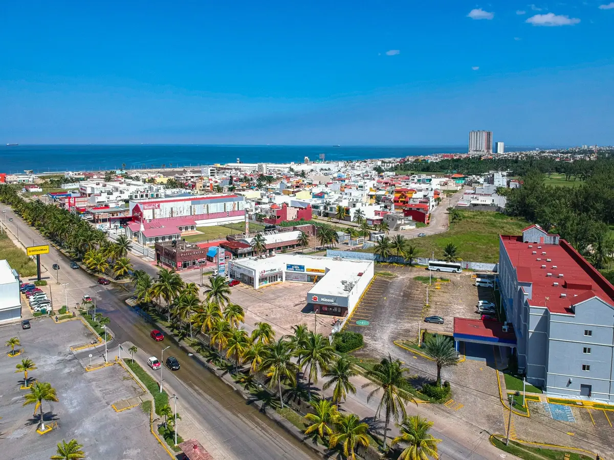 Local en renta en Paraiso Coatzacoalcos, Coatzacoalcos — foto 1 de 5