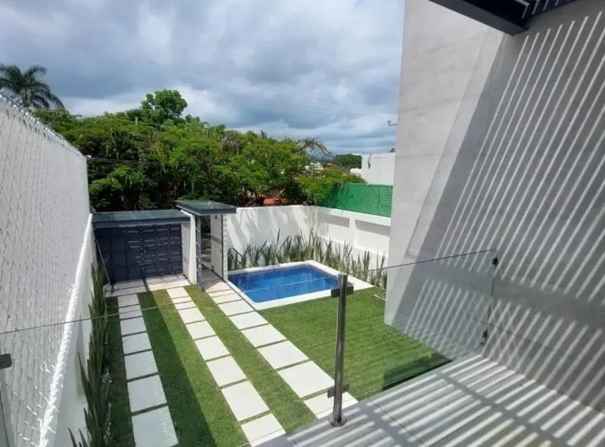 Casa en venta en Prados de Cuernavaca, Cuernavaca — foto 1 de 17