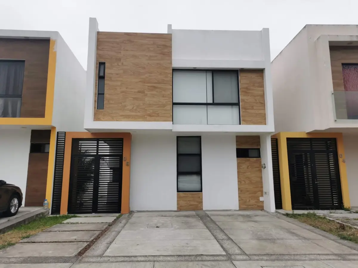 Casa en venta en Lomas de la Rioja, Alvarado — foto 1 de 9