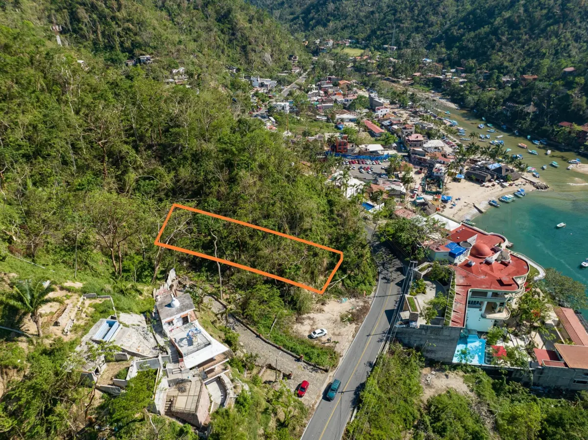 Terreno en venta en Boca de Tomatlan, Puerto Vallarta — foto 1 de 8
