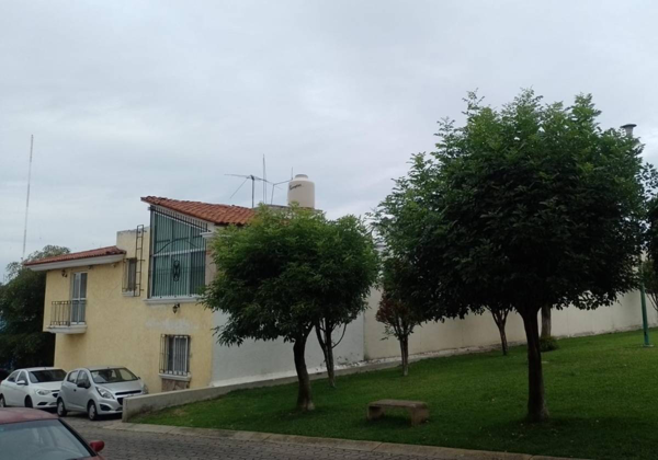 Casa en venta en Lomas del Paraíso 2a. Sección, Guadalajara — foto 2 de 9