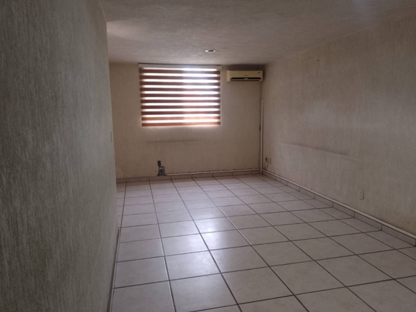 Casa en venta en Lomas del Paraíso 2a. Sección, Guadalajara — foto 3 de 9