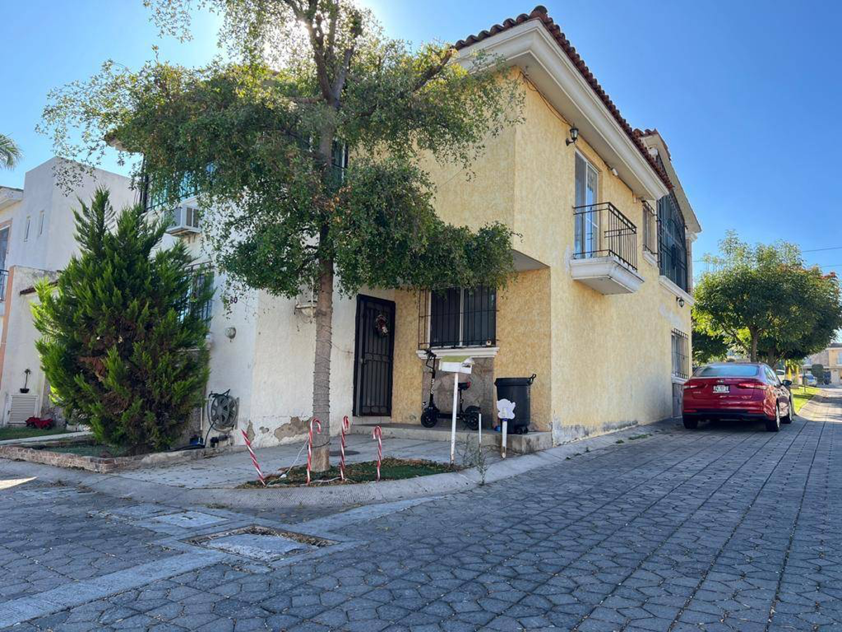 Casa en venta en Lomas del Paraíso 2a. Sección, Guadalajara — foto 1 de 9