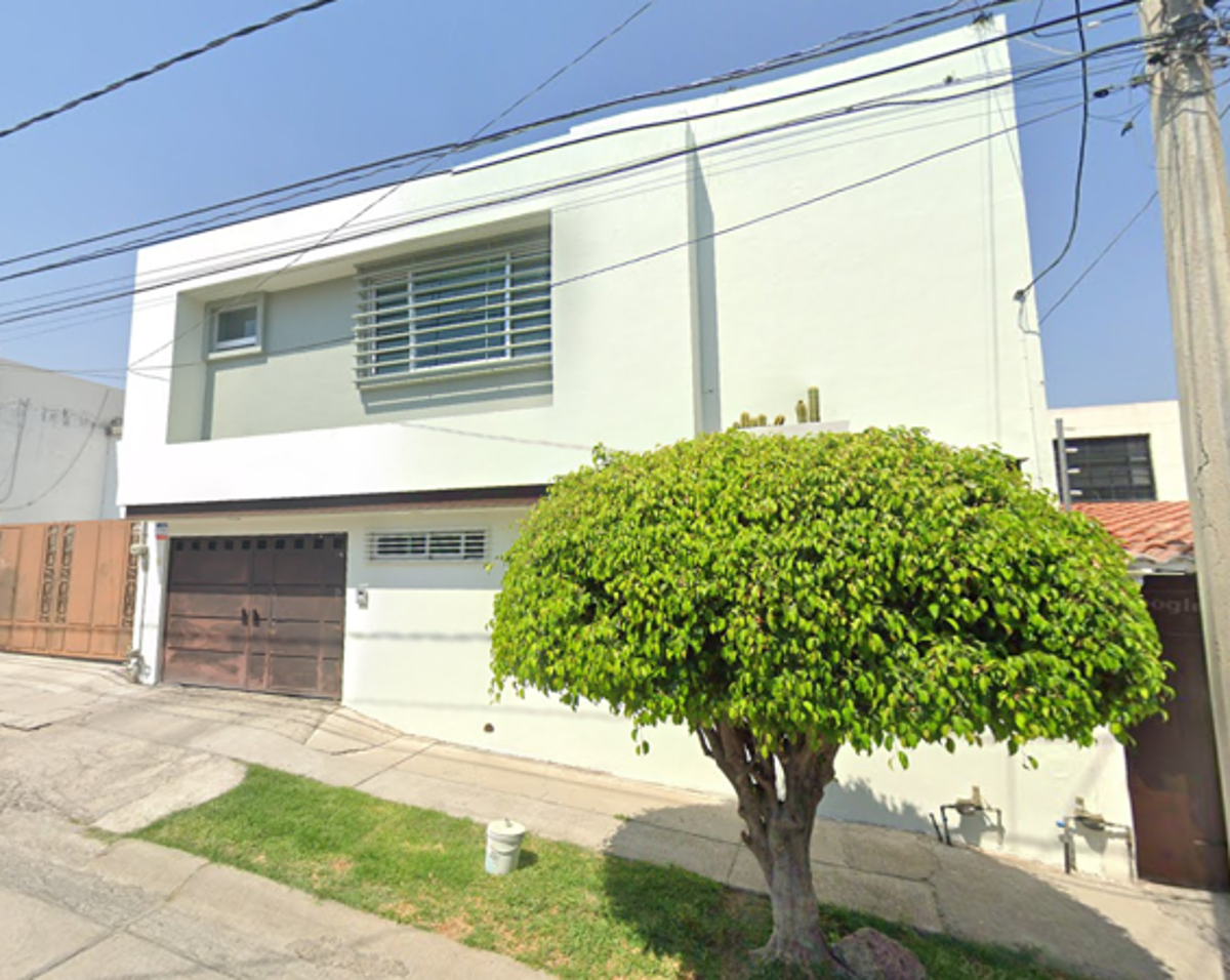 Casa en venta en Valle del Campestre, León — foto 1 de 8