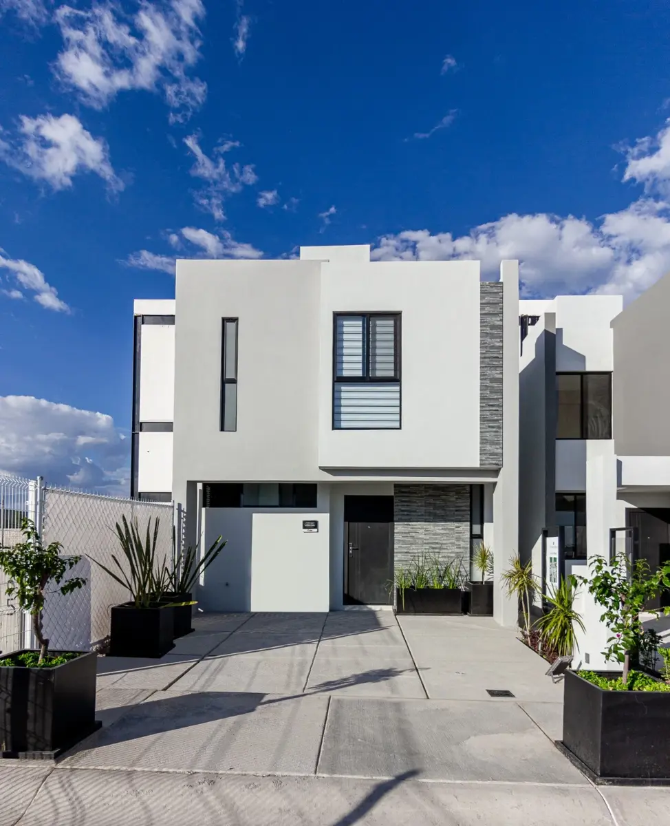 Casa en venta en Interlomas I, León — foto 1 de 12