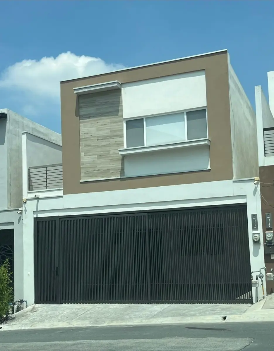 Casa en venta en Puerta de Hierro, Monterrey — foto 1 de 7