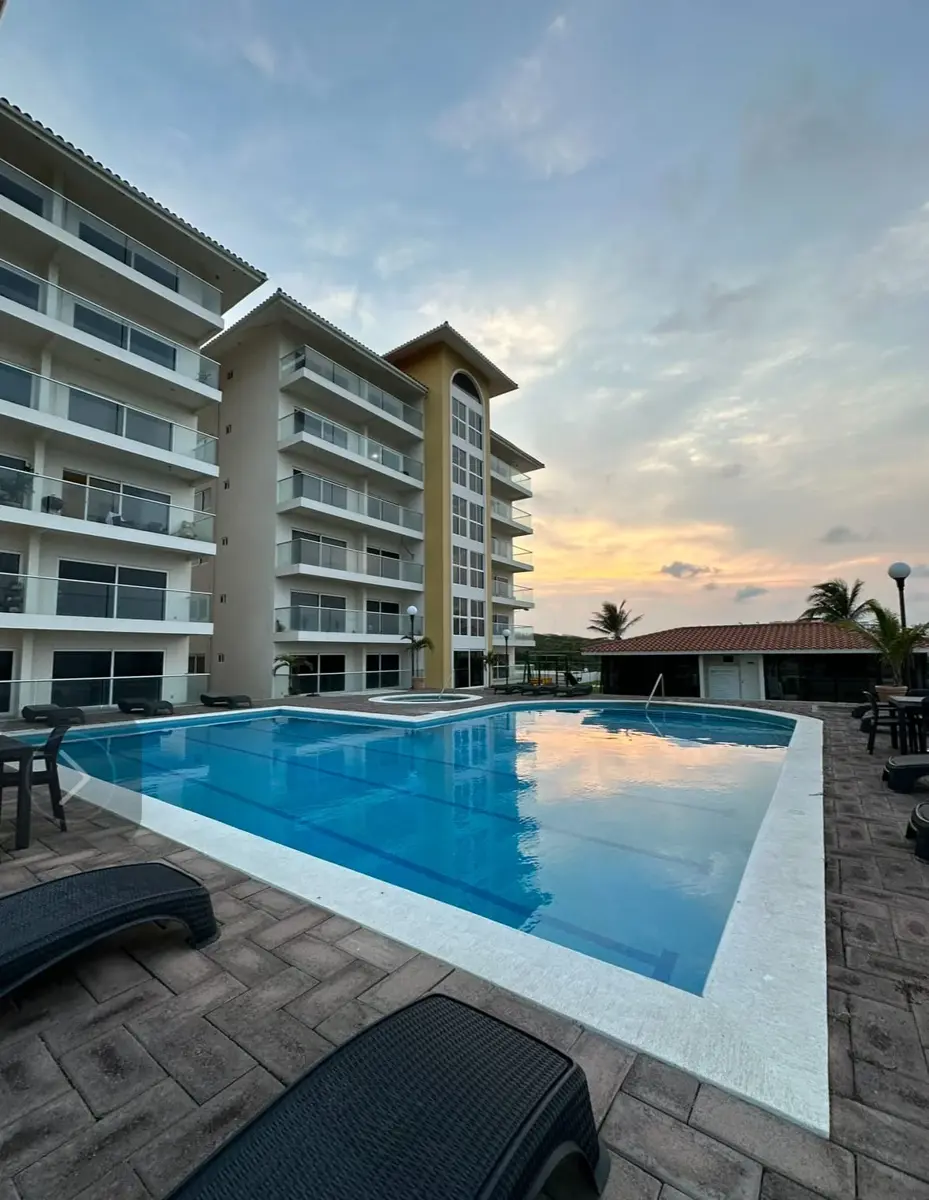 Departamento en venta en El Sendero Residencial, Alvarado — foto 1 de 7