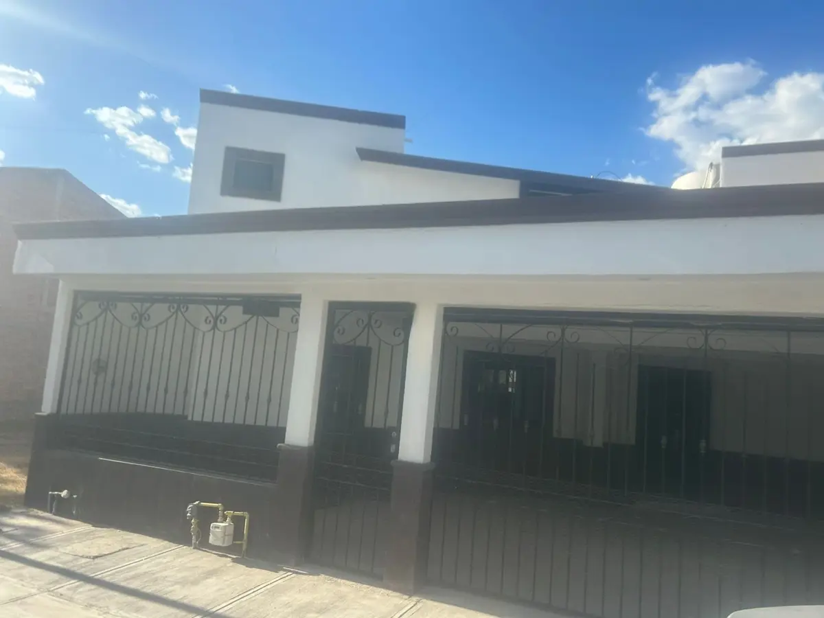 Casa en renta en Residencial la Hacienda, Torreón — foto 1 de 25