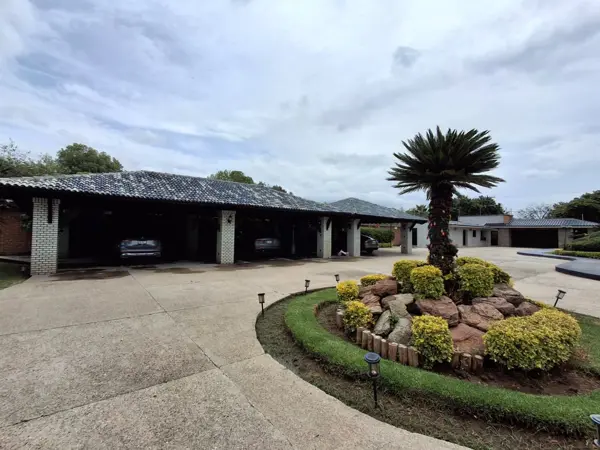 Casa en venta en El Alamo, León — foto 2 de 37