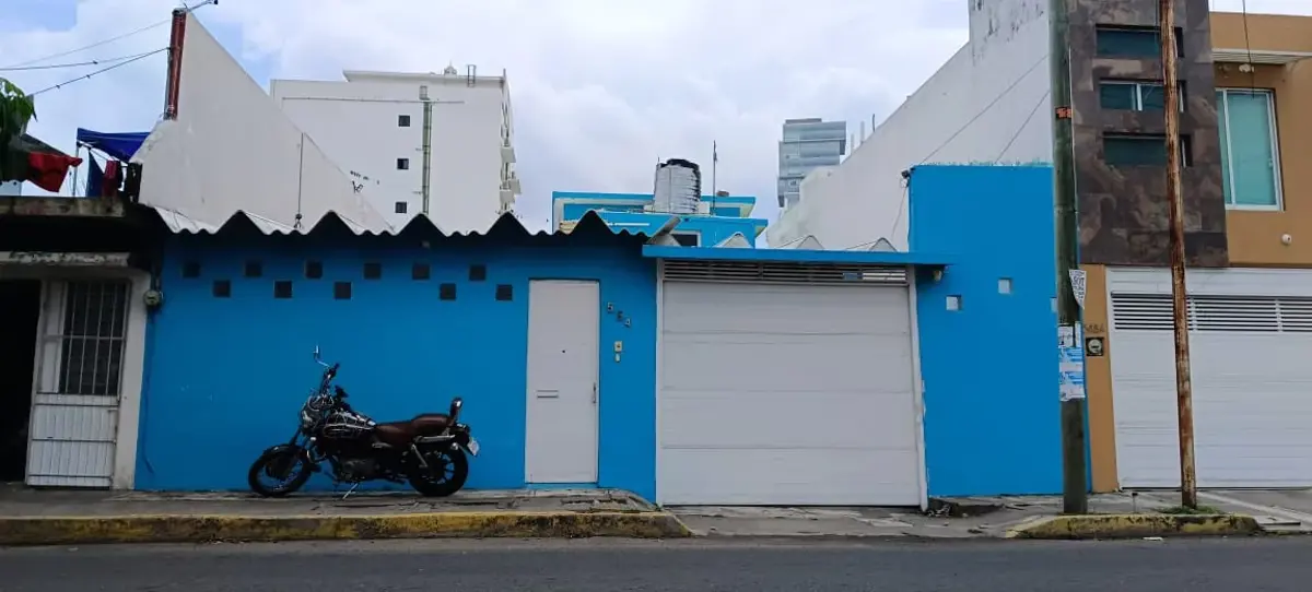 Casa en venta en Luis Echeverria Álvarez, Boca del Río — foto 1 de 7