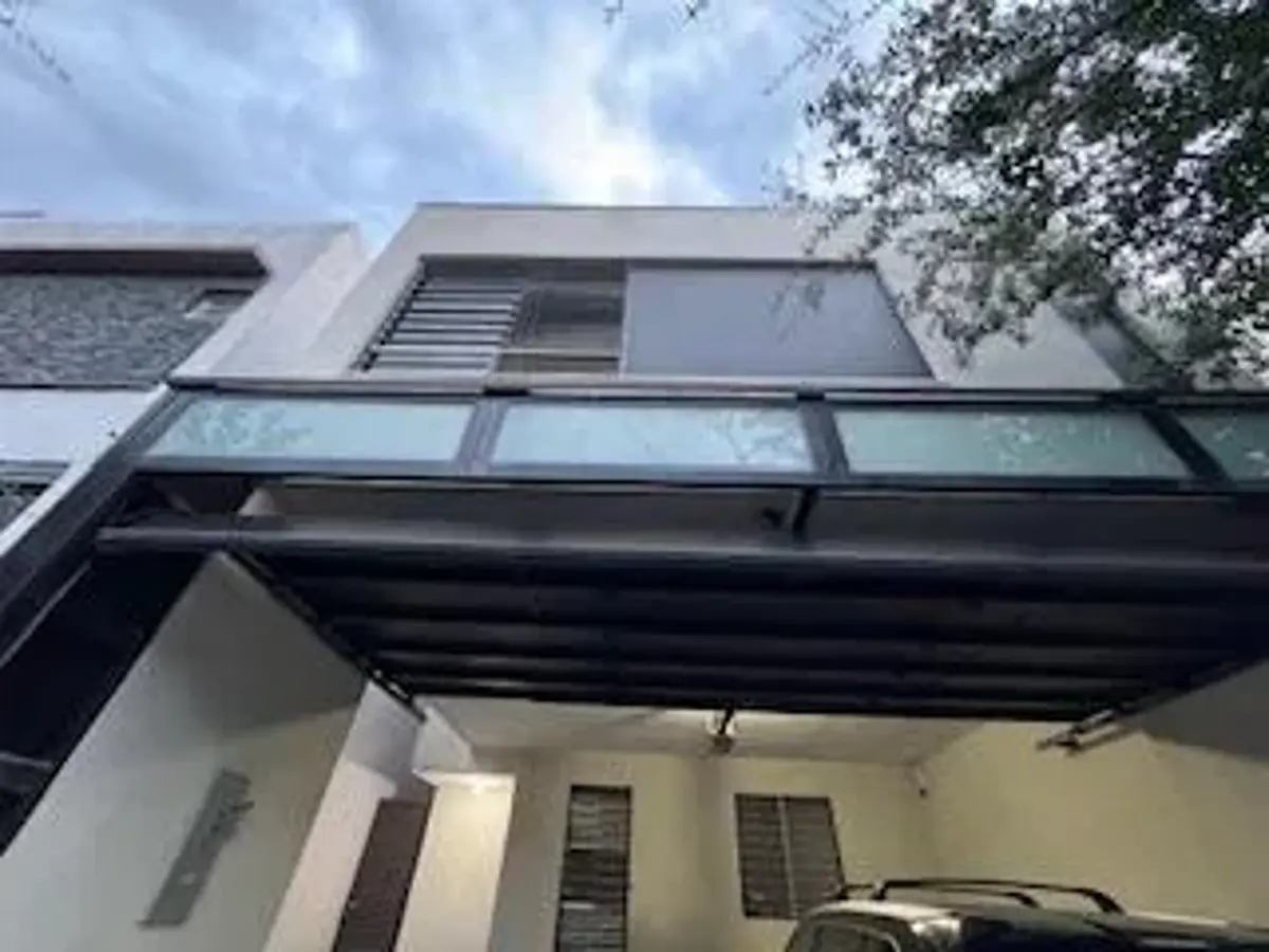 Casa en renta en Cerradas de Cumbres, Monterrey — foto 1 de 35