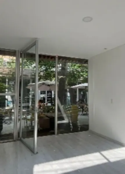 Local en renta en Colomos Providencia, Guadalajara — foto 3 de 4