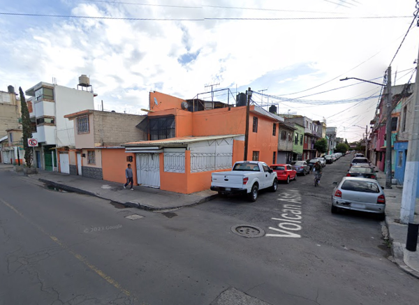 Casa en venta en San Juan de Aragon 7ma Secc, Gustavo A. Madero — foto 2 de 13