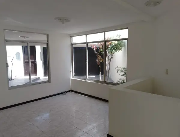 Casa en venta en Zona de Oro, Celaya — foto 3 de 13