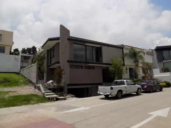 Casa en venta en Puerta del Bosque, Zapopan — foto 2 de 33