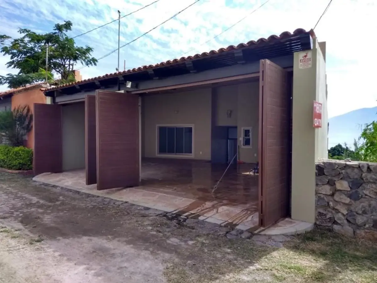 Casa en venta en San Juan Cosala, Jocotepec — foto 1 de 24