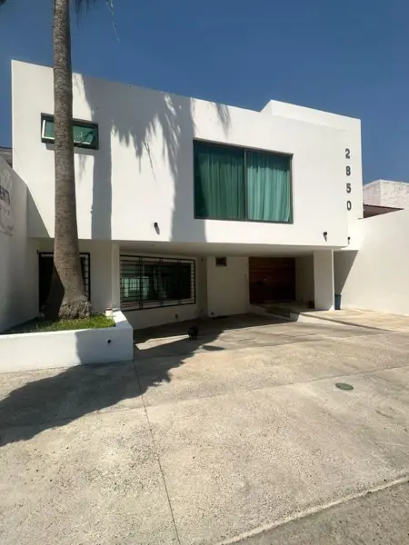 Casa en venta en Bugambilias, Zapopan — foto 2 de 28