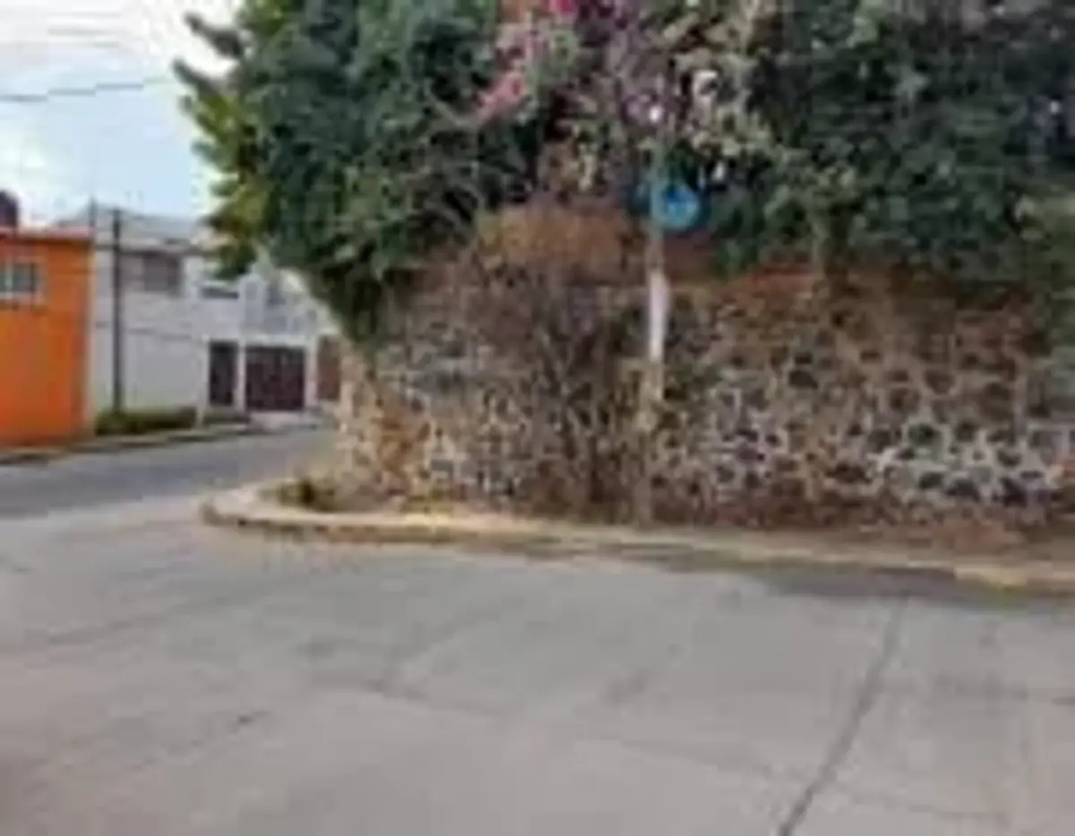 Terreno en venta en Lomas de Tzompantle, Cuernavaca — foto 1 de 11
