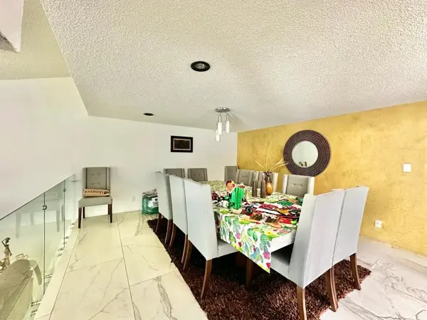 Casa en venta en Ciudad Satelite, Naucalpan de Juárez — foto 2 de 25