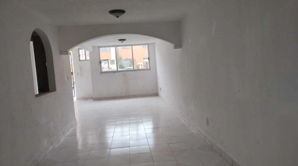 Casa en venta en Claustros de San Miguel, Cuautitlán Izcalli — foto 2 de 18