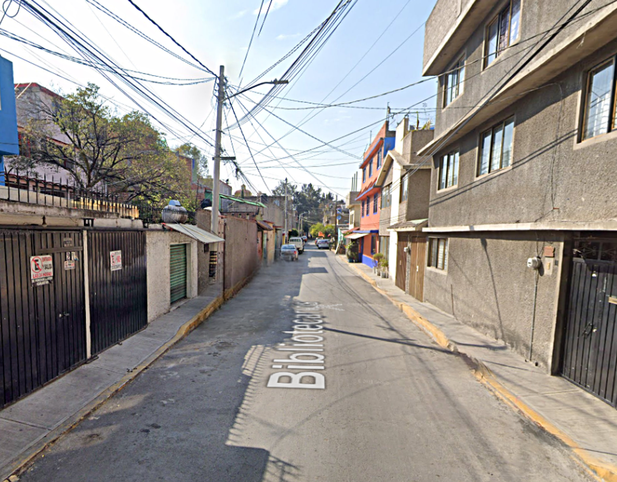 Casa en venta en San Jose Aculco, Iztapalapa — foto 1 de 16