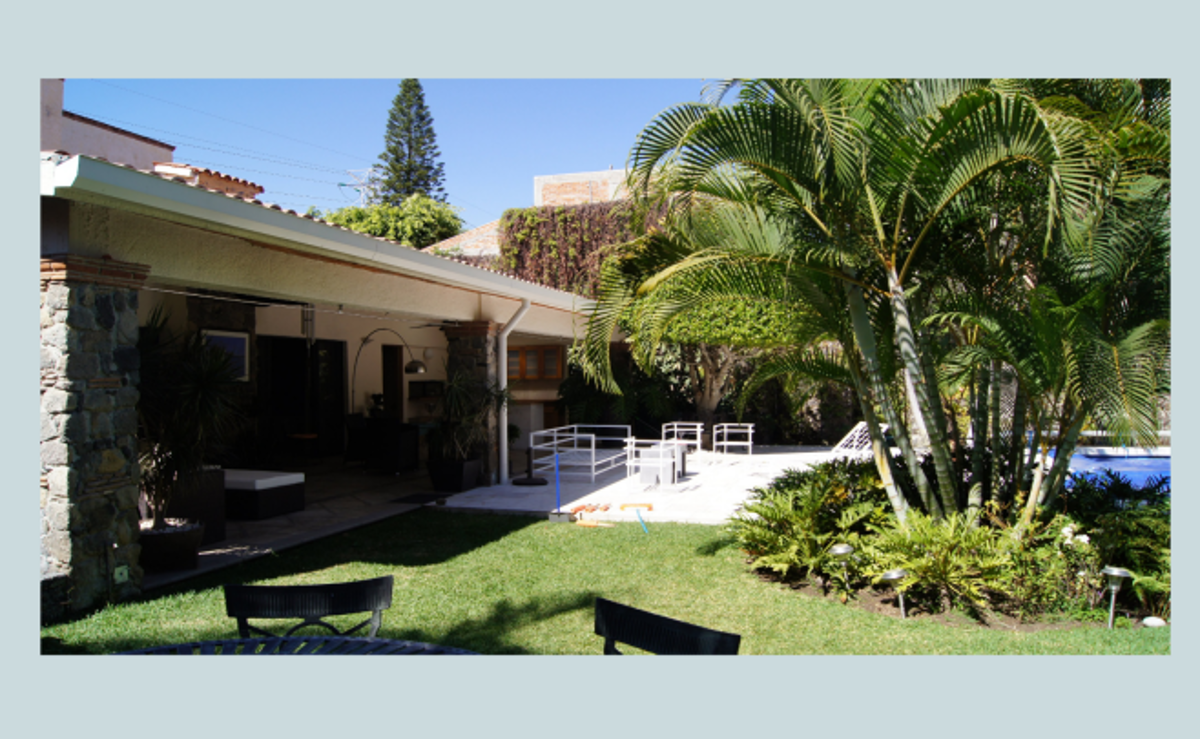 Casa en venta en Club de golf Tabachines, Cuernavaca — foto 1 de 12