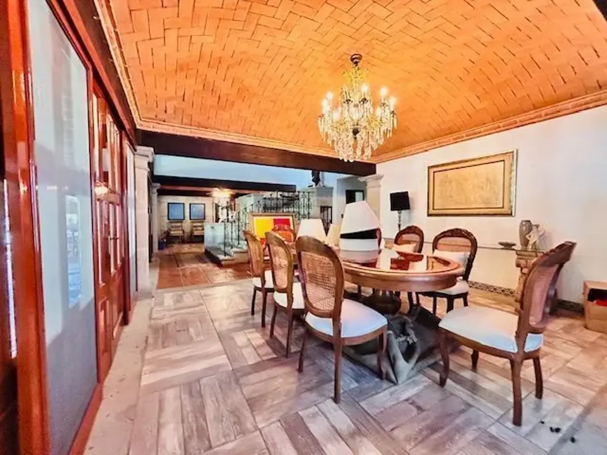 Casa en venta en Club de golf Tabachines, Cuernavaca — foto 1 de 21