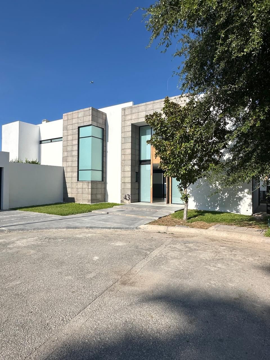 Casa en venta en Hacienda del Rosario, Torreón — foto 1 de 23