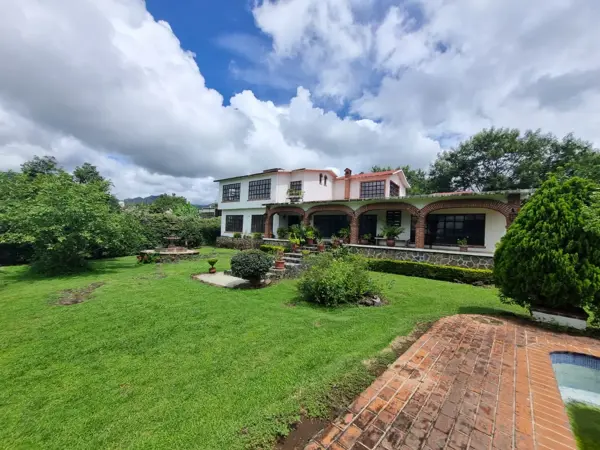 Finca-Rancho en venta en Camino Real los Reyes, Tlayacapan — foto 2 de 19