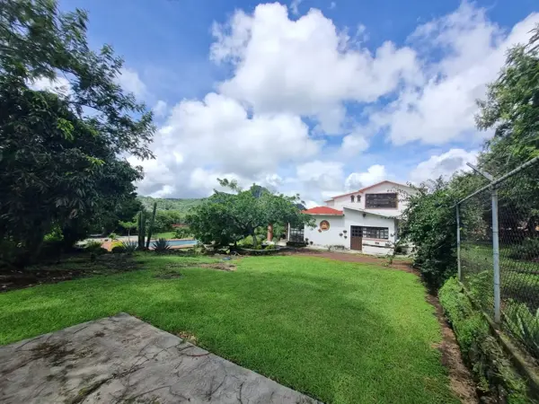 Finca-Rancho en venta en Camino Real los Reyes, Tlayacapan — foto 3 de 19