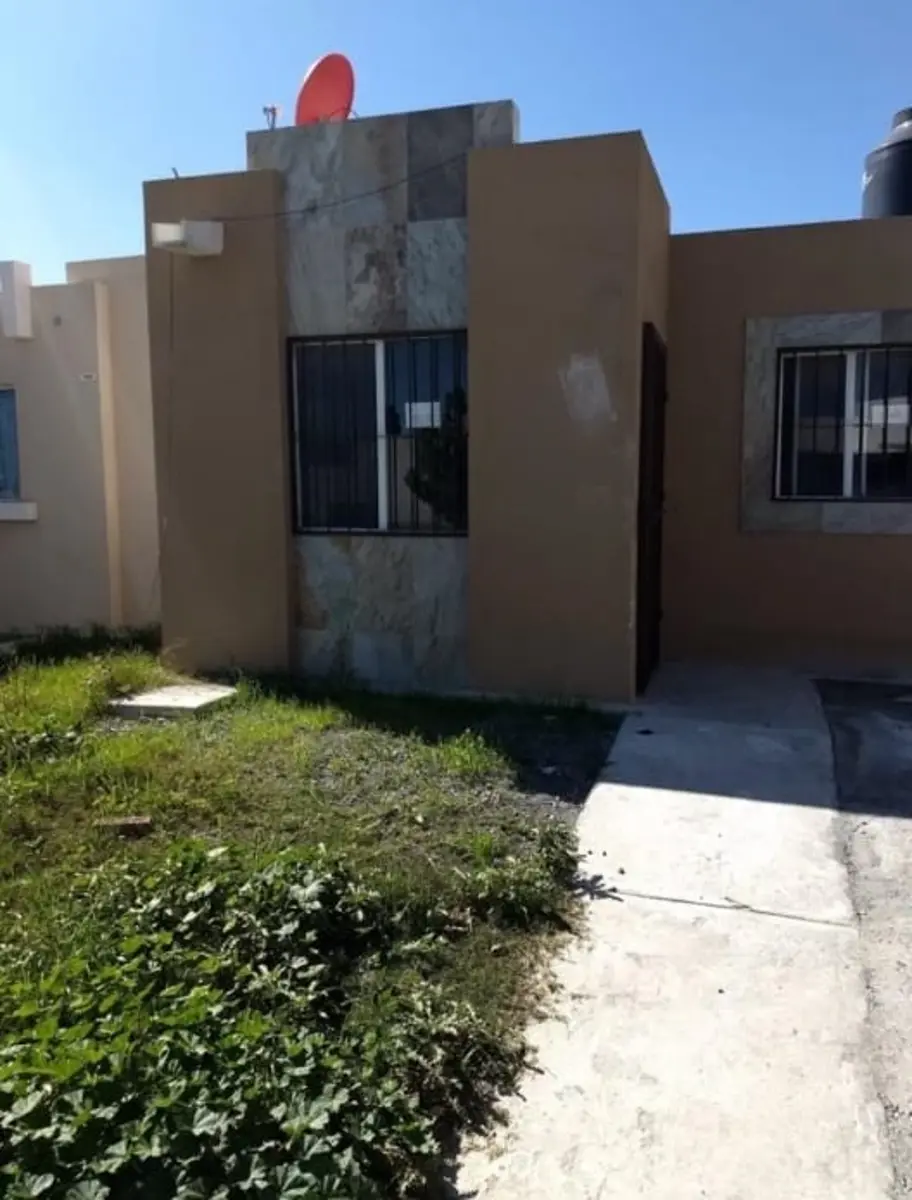 Casa en venta en Valle de los Pinos, Ramos Arizpe — foto 1 de 9